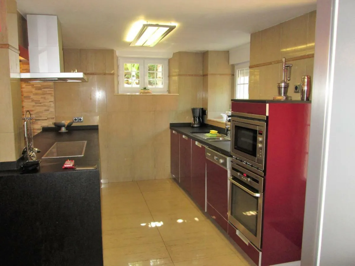 La Torre Del Indiano-Villa- Santander Vakantiehuis